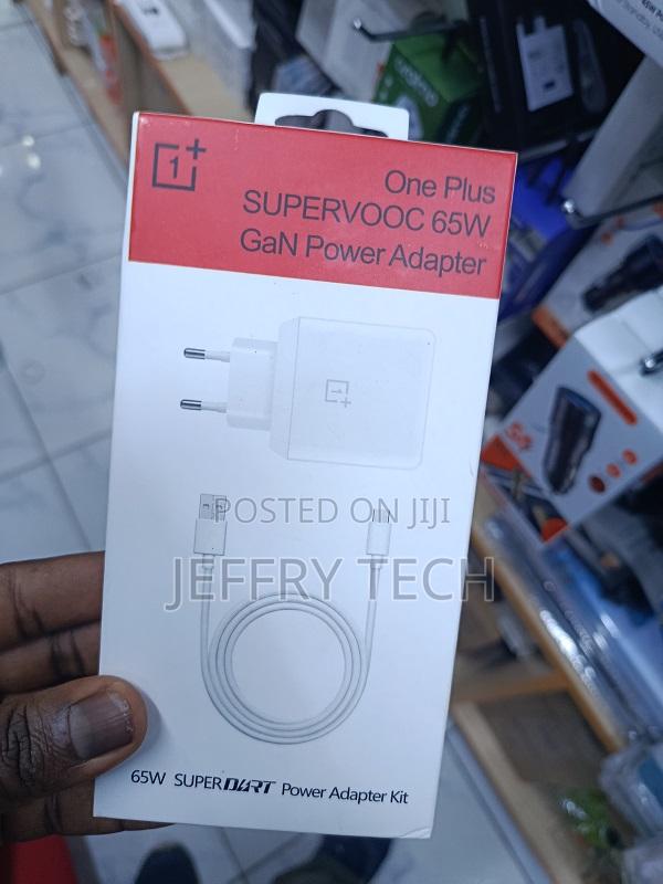 Oneplus 65w Supervooc Power Adapter Kit, Which a Charger and a Cable.