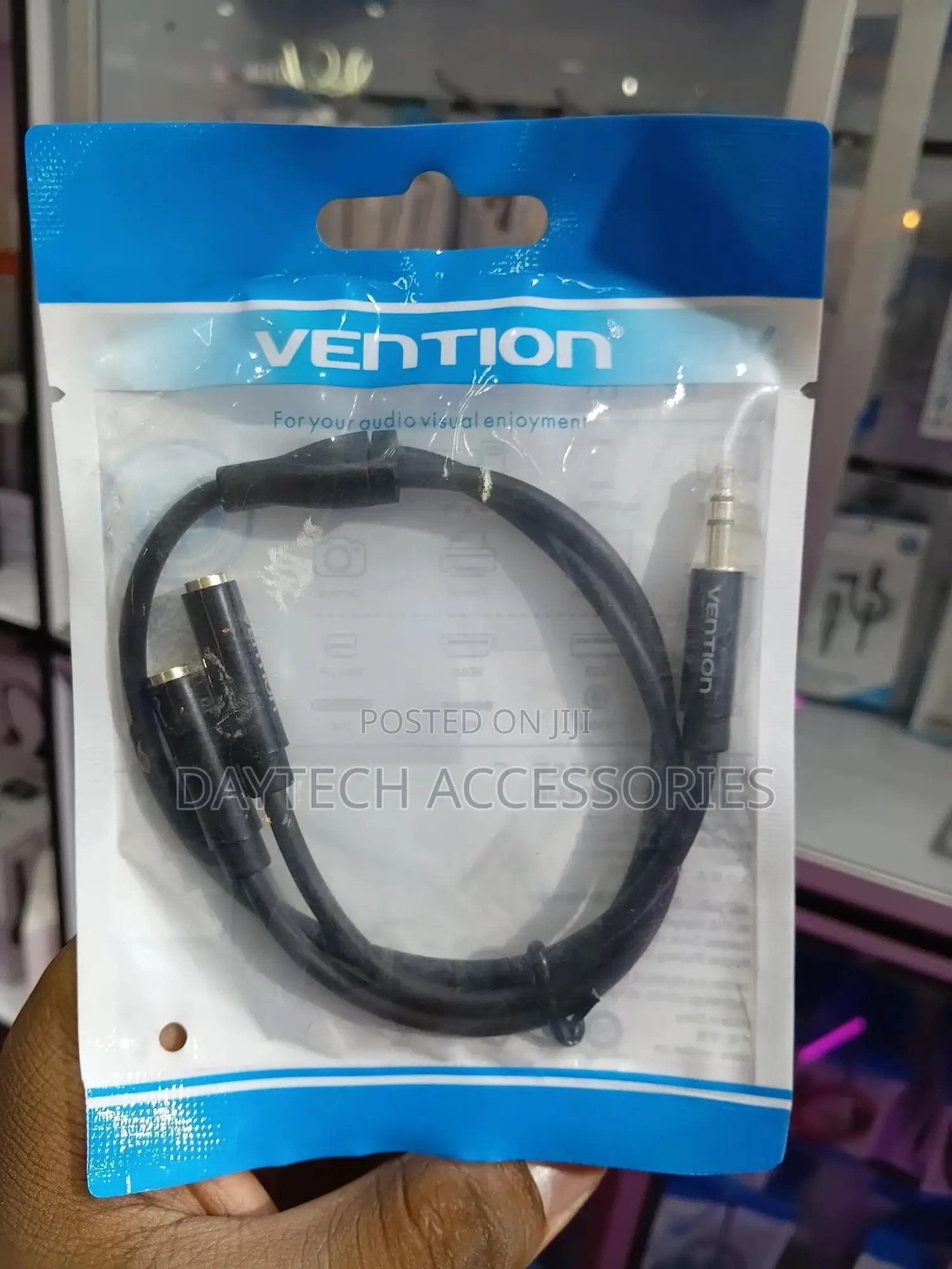 Vention 3.5mm Male to 2-Port 3.5mm Female Stereo Splitter Cable