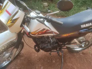 Yamaha DT175 2014 White