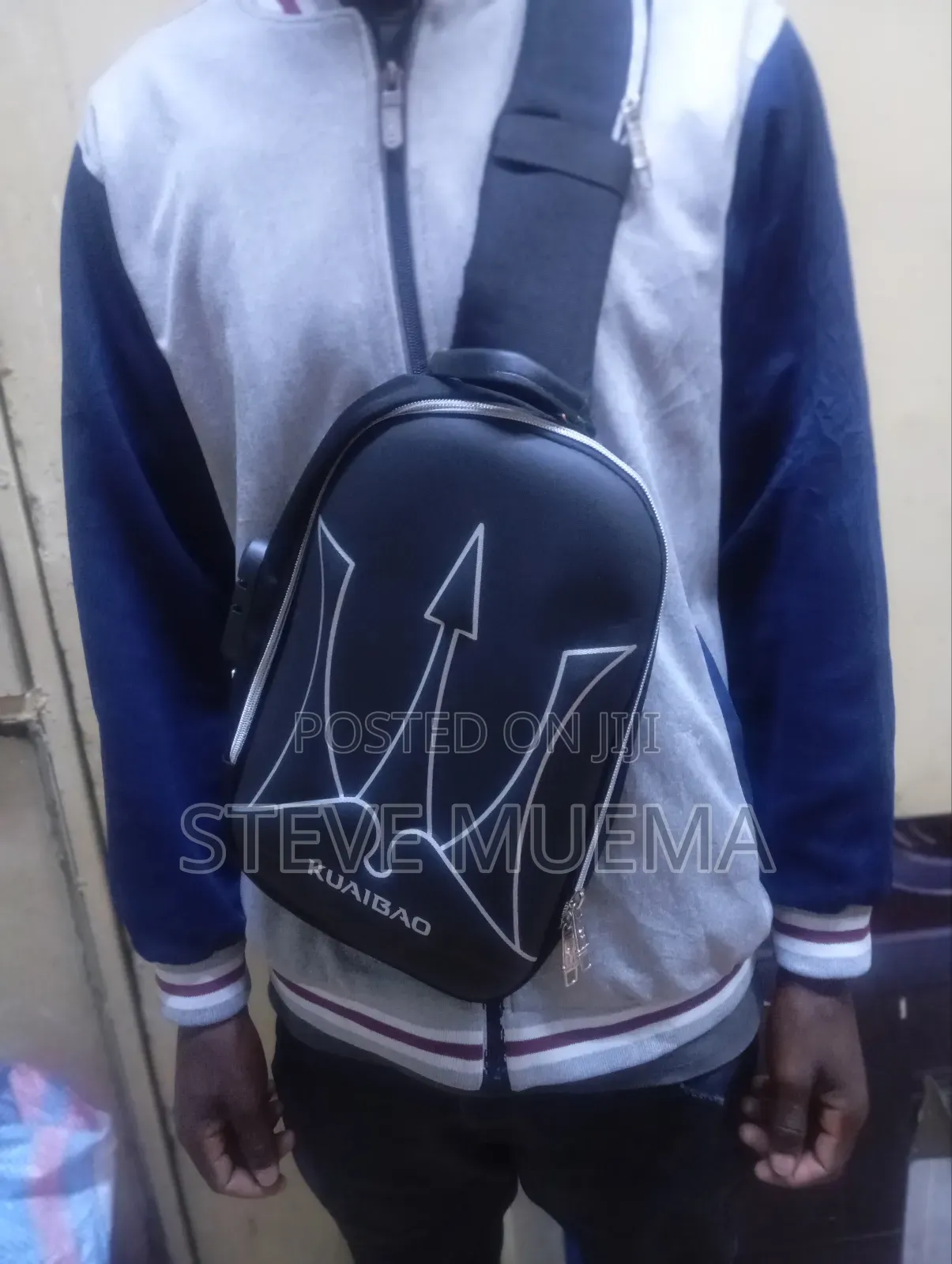 Fashionable Chest Bag.