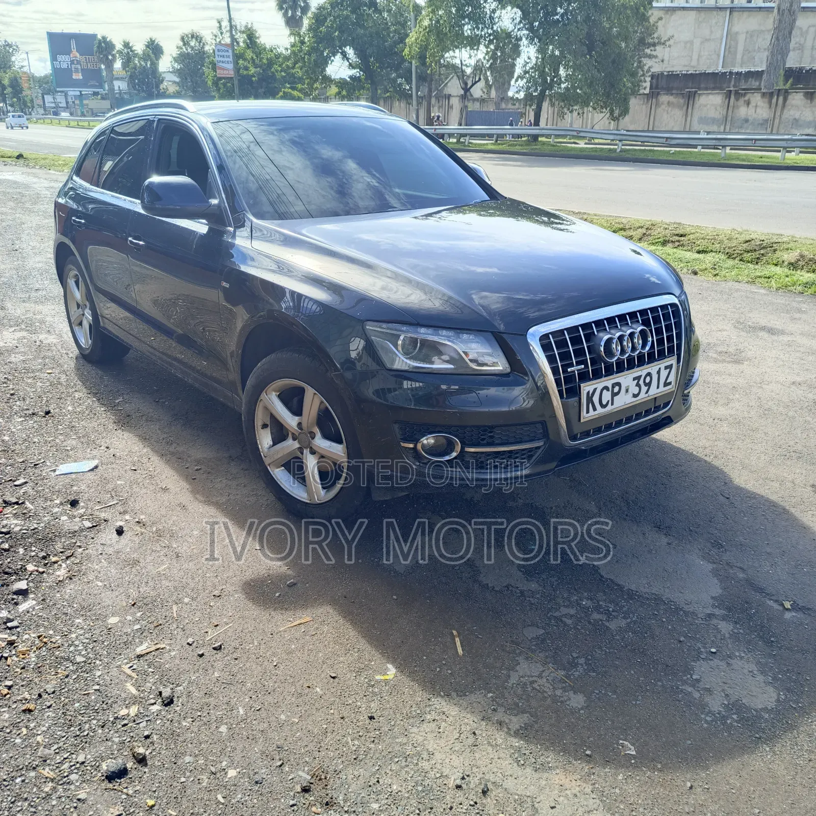 Audi Q5 2.0 TDI Automatic 2010 Black