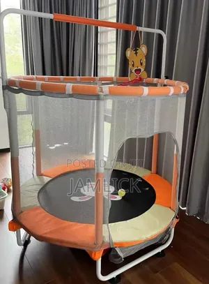 5ft Trampoline for Kids With Safety Enclosure - G