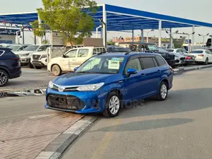 Toyota Corolla Fielder 1.5 Hybrid FWD 2019 Blue
