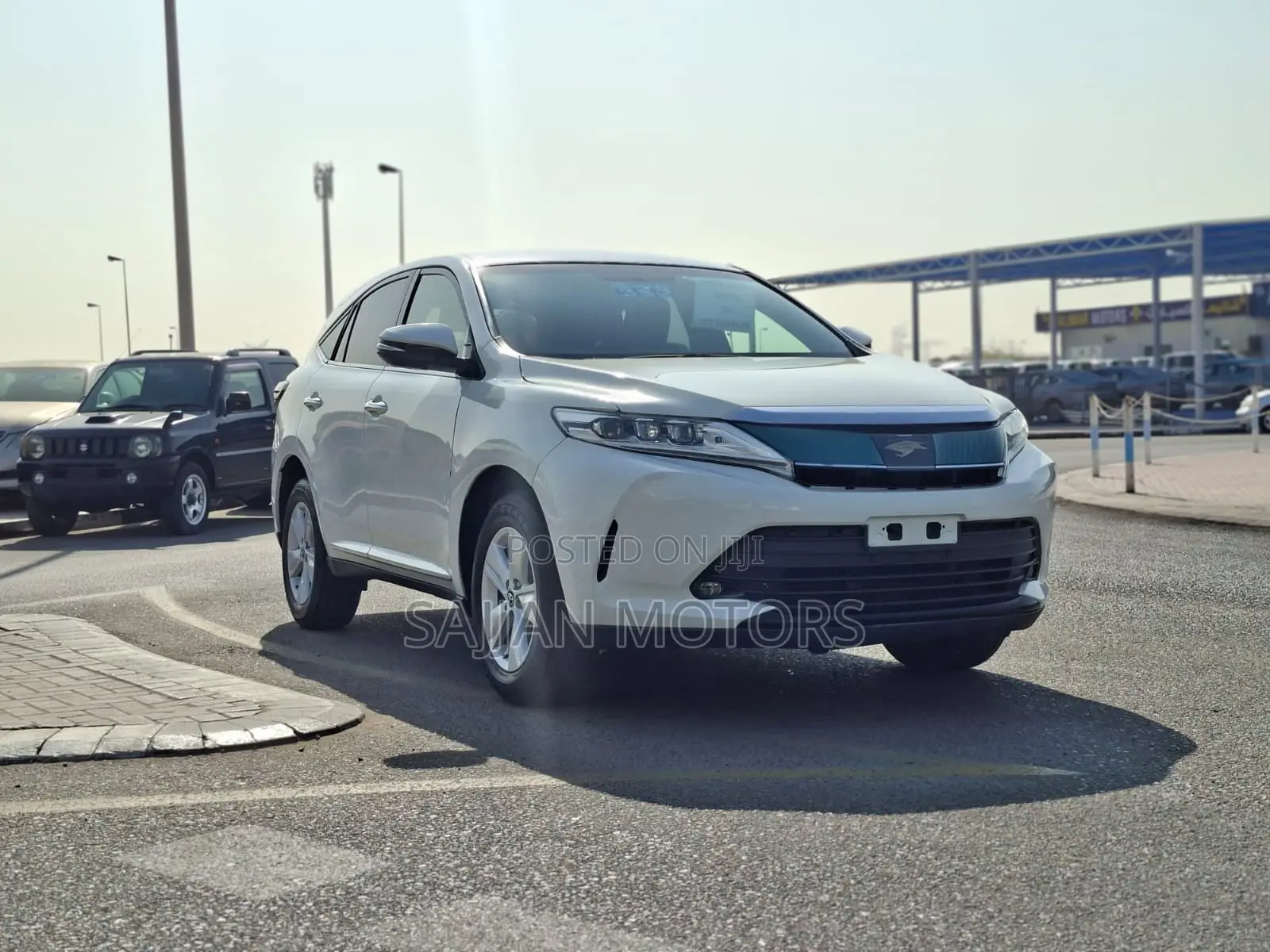 Toyota Harrier 2.0 2019 White
