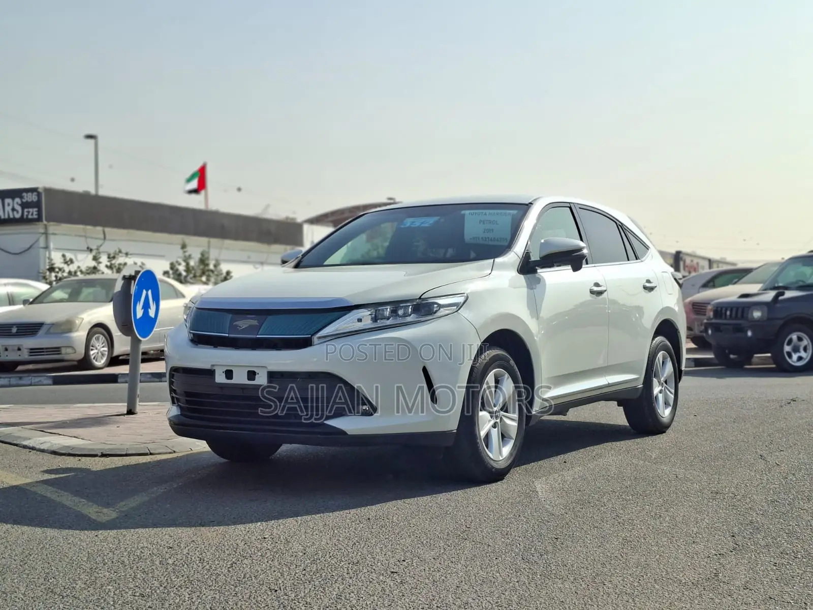Toyota Harrier 2.0 2019 White