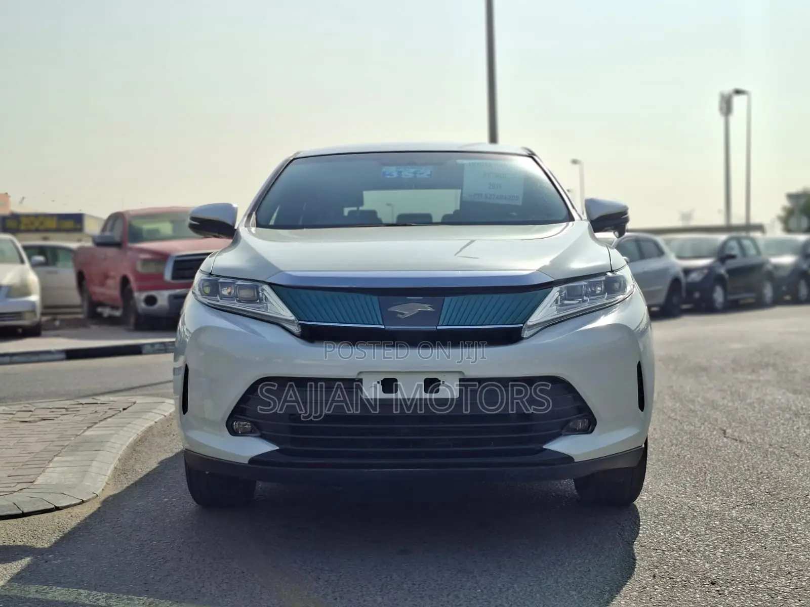 Toyota Harrier 2.0 2019 White
