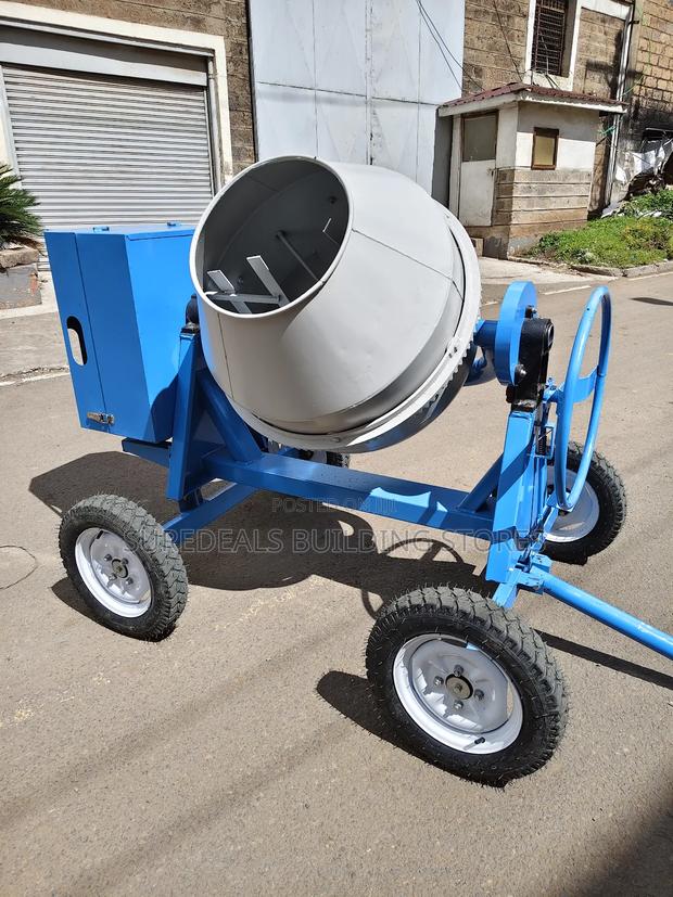 Aico Ac406 Concrete Mixer With a 400-Liter Capacity.