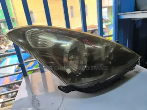 Toyota Wish 2002 Non Xenon Headlights