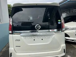 Nissan Serena 2019 White