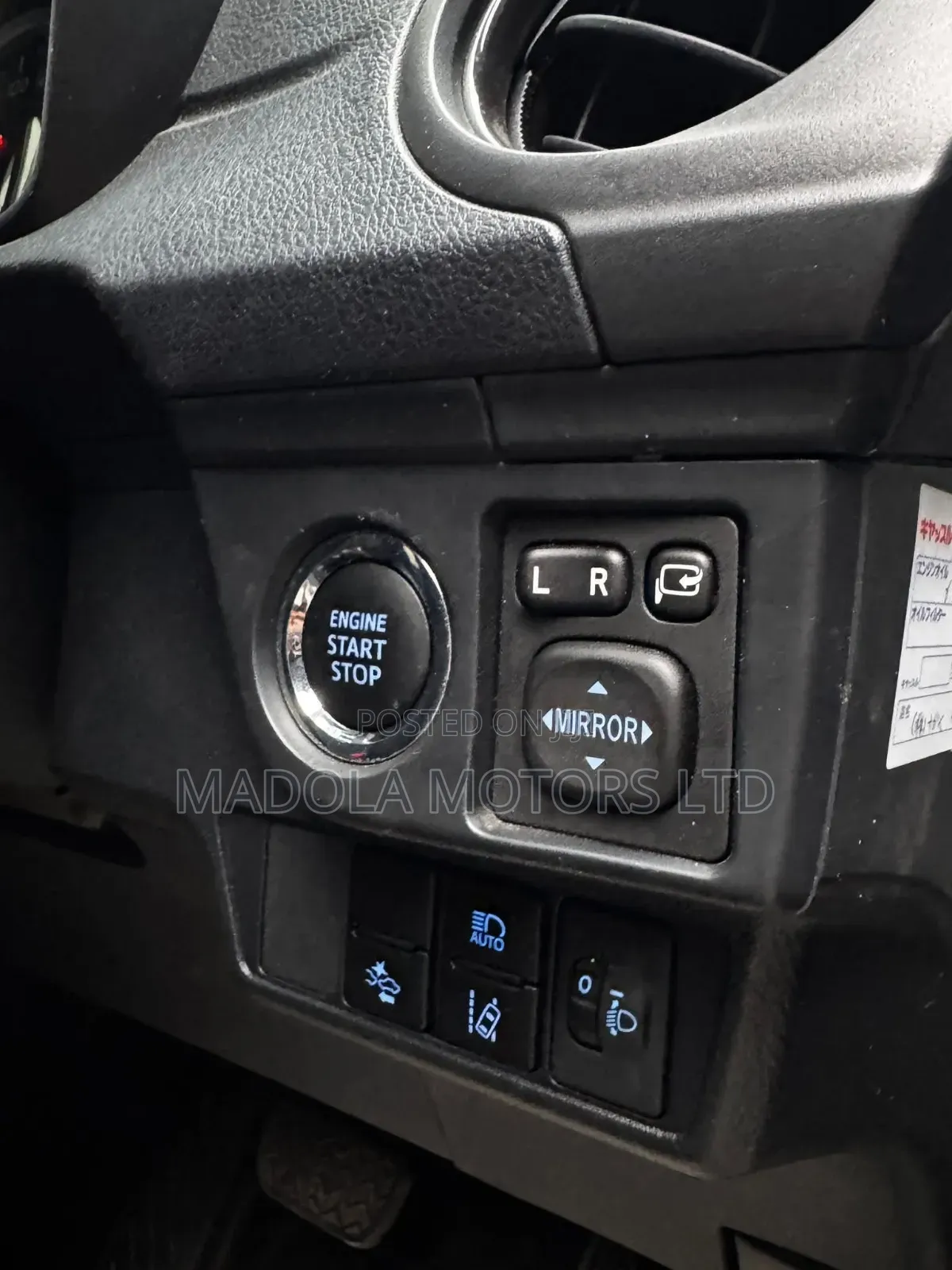 Toyota Axio 1.5 G 2WD 2018 Silver