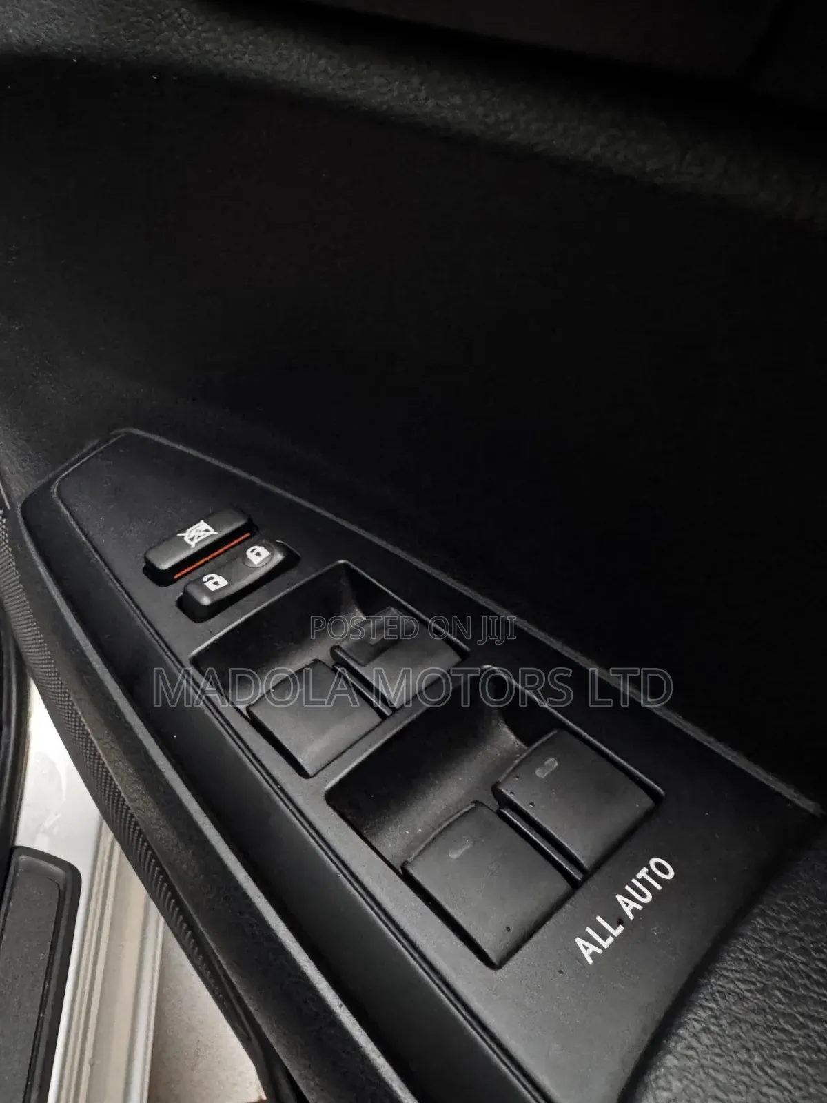 Toyota Axio 1.5 G 2WD 2018 Silver