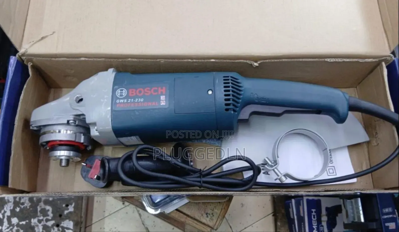 Bosch GWS 21-230 Professional Angle Grinder.