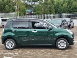 Toyota Passo 1.0 AWD 2018 Green