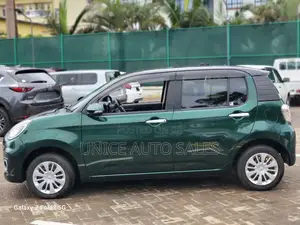 Toyota Passo 1.0 AWD 2018 Green