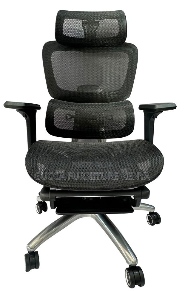 Executive Orthopedic Full Mesh Seat With Footrest - thumbnail 2