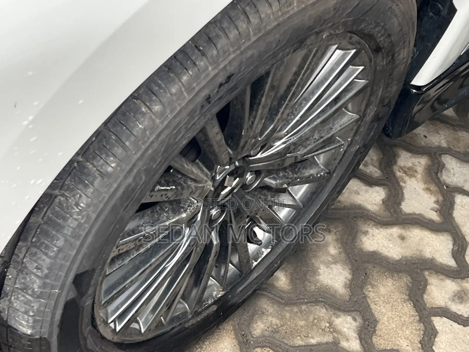 Mitsubishi Outlander 2019 Pearl