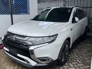 Mitsubishi Outlander 2019 Pearl