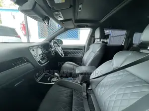 Mitsubishi Outlander 2019 Pearl