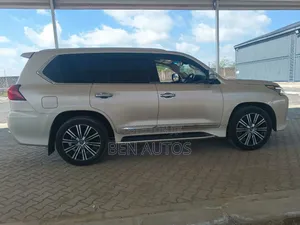 Lexus LX 570 (5 seats) AWD 2017 Brown