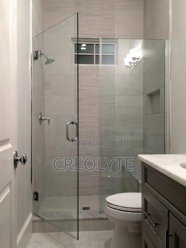 Frameless Shower Cubicle - thumbnail 2
