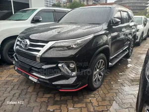 Toyota Fortuner 2.8 D AWD 2019 Brown