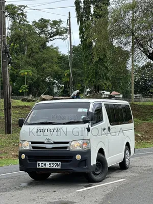 Toyota HiAce 2014 White