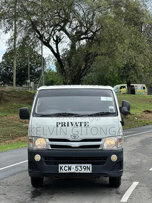 Toyota HiAce 2014 White