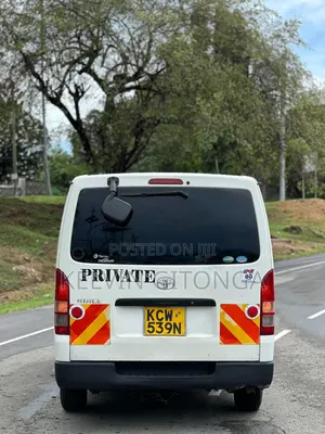 Toyota HiAce 2014 White