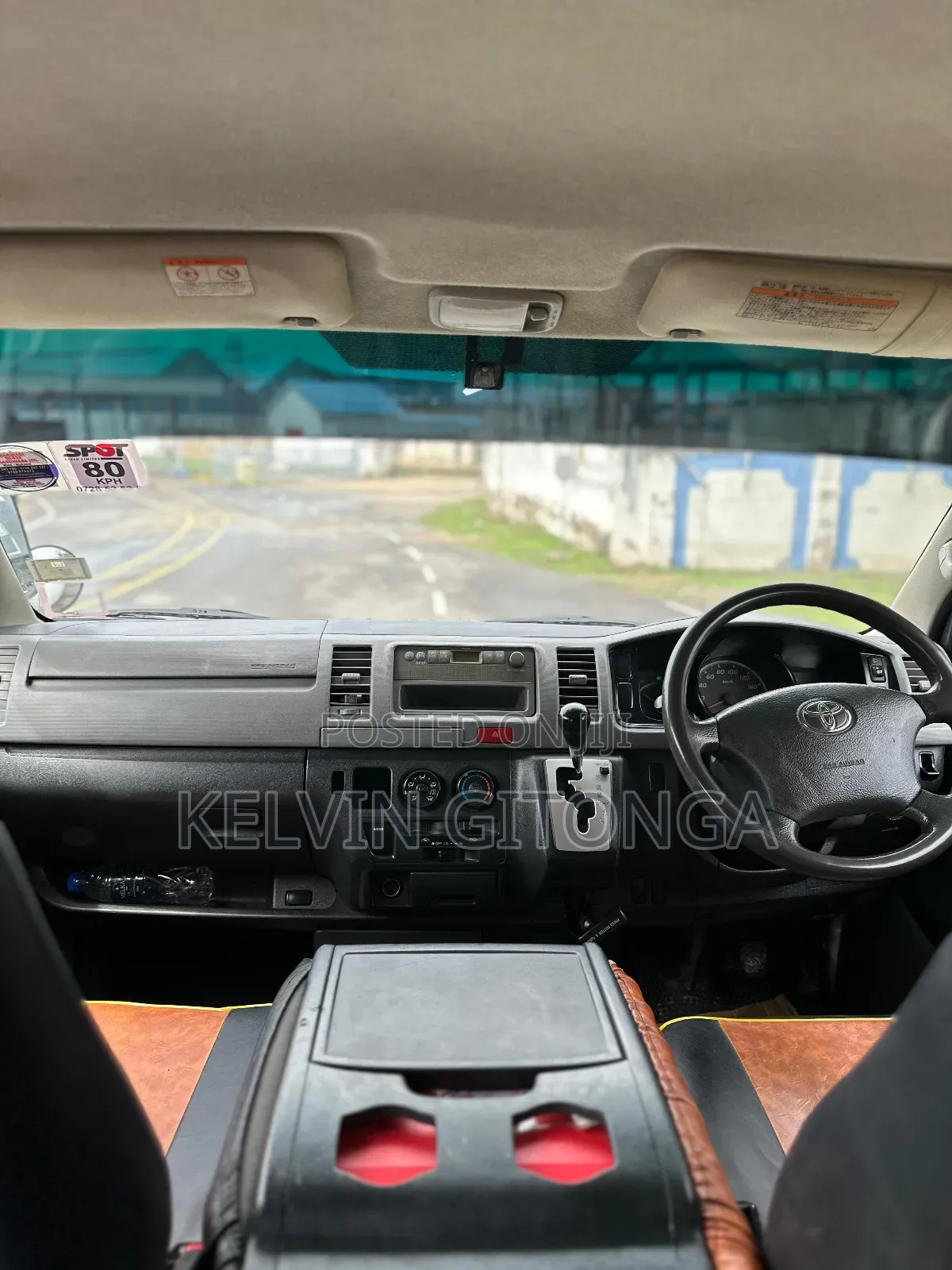 Toyota HiAce 2014 White