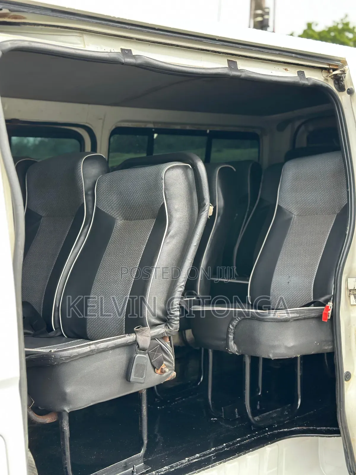 Toyota HiAce 2014 White