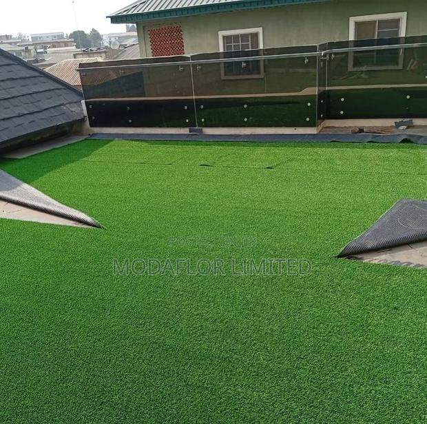 Outdoor Artificial Grass – Weather Resistant and Durable