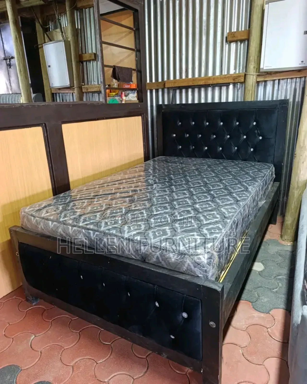Black 4by6 Bed