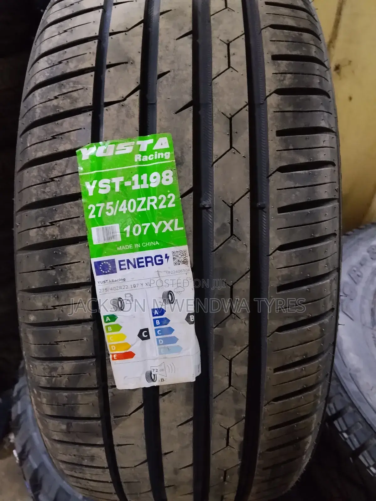 275/40zr22 Yusta Tyre