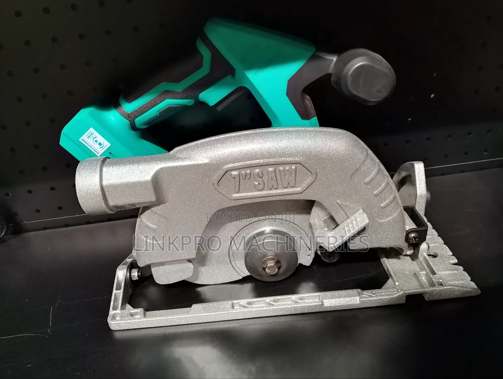 1200 Watts 7" Dartek Circular Saw