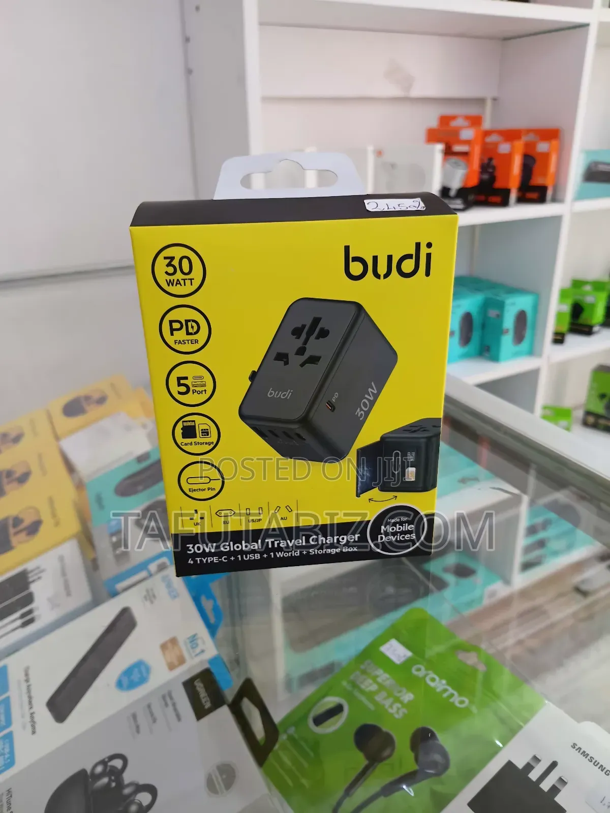Budi 30w Global Travel Charger.