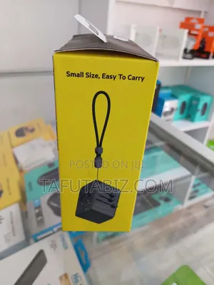 Budi 30w Global Travel Charger.