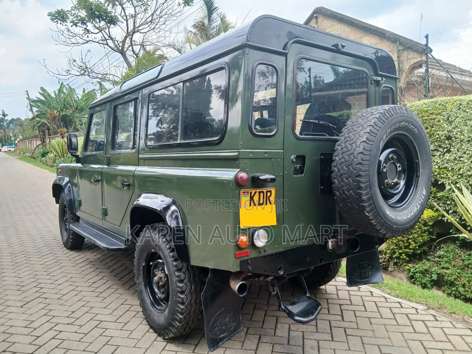 Land Rover Defender Puma 110 2.4 TD 2010 Green