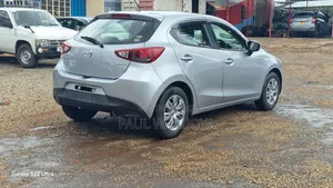 Mazda Demio 2017 Silver
