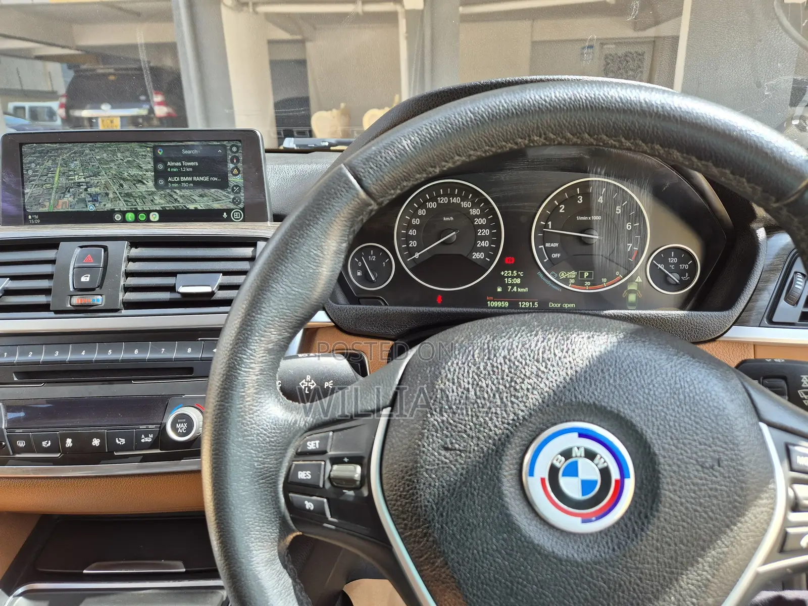 BMW 320i Sedan RWD 2014 Black