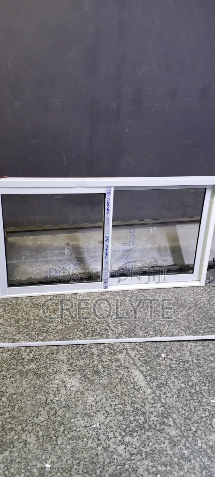 Sliding Windows With Clear Glass