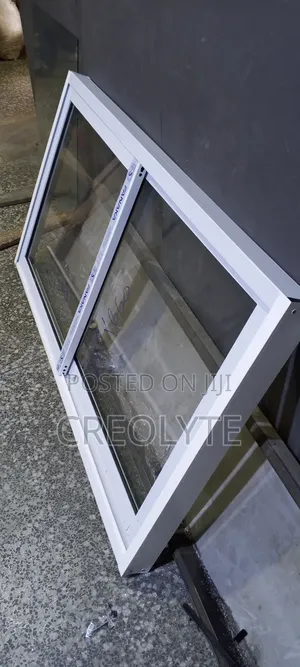 Sliding Windows With Clear Glass