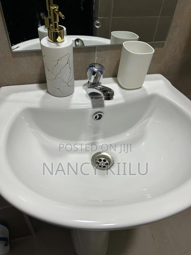 Beautifully Furnished Studio Apartment in Southb With a Rooftop Pool - thumbnail 10
