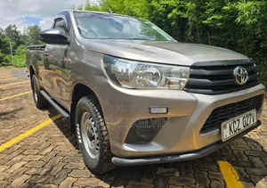 Toyota Hilux 2020 Gray
