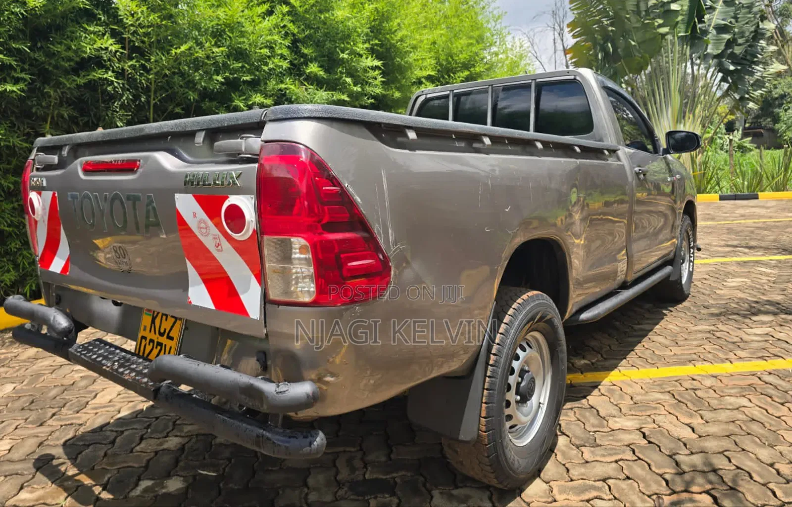 Toyota Hilux 2020 Gray