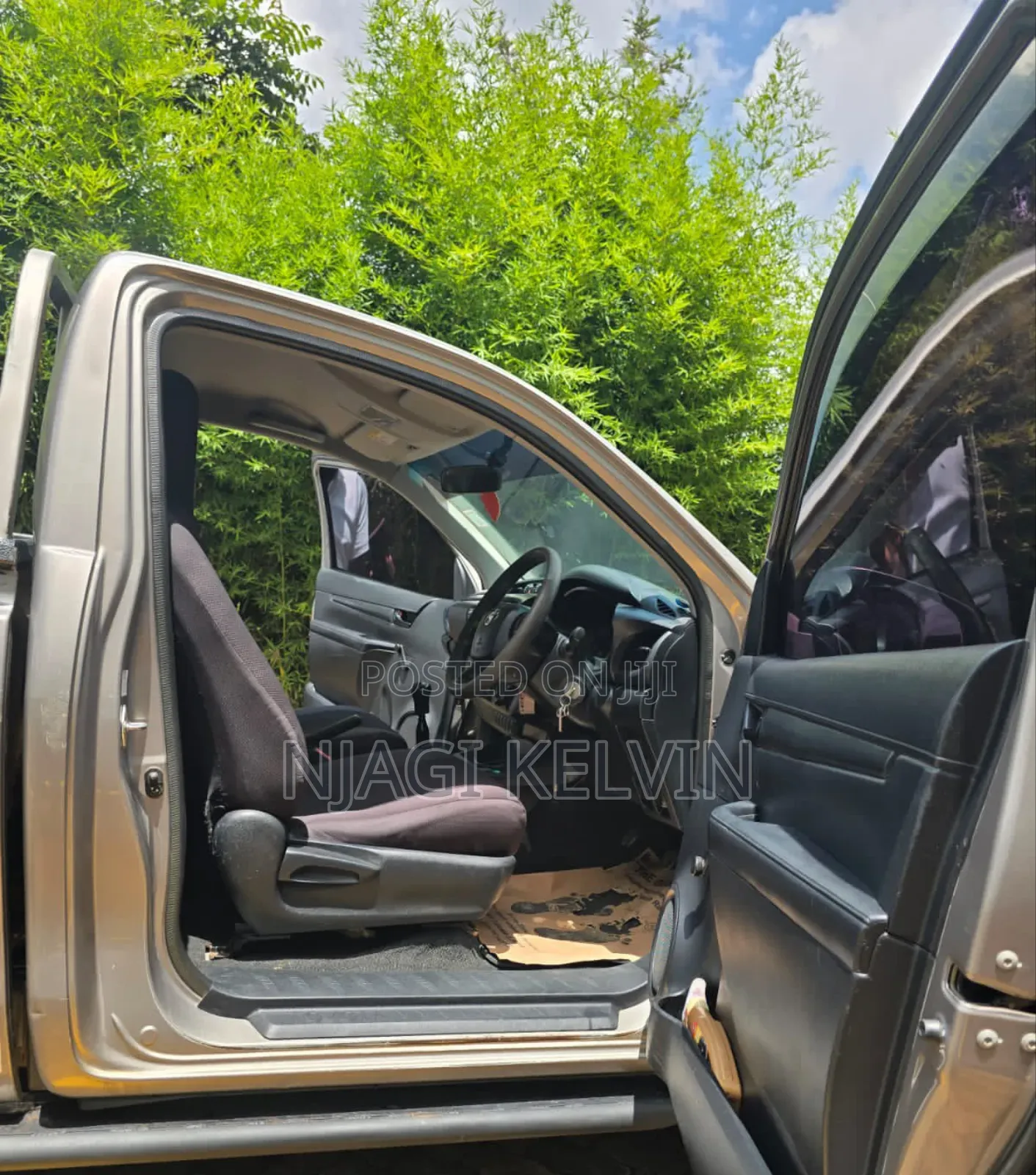 Toyota Hilux 2020 Gray
