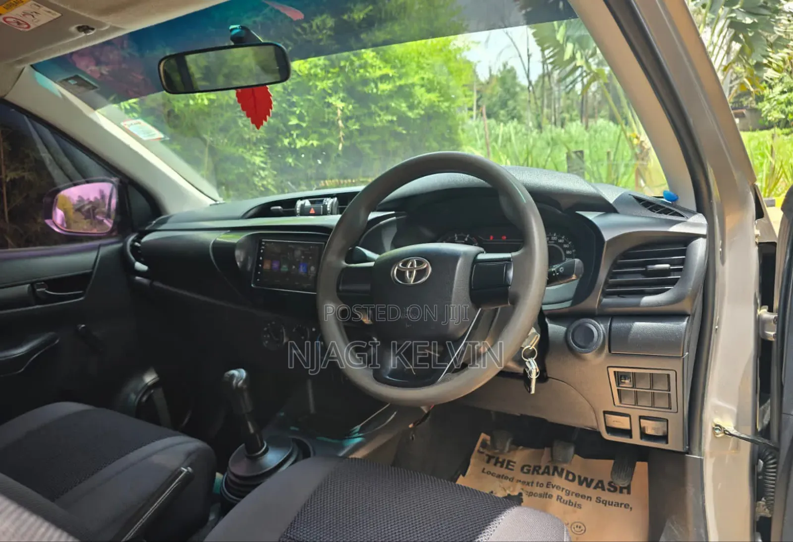 Toyota Hilux 2020 Gray