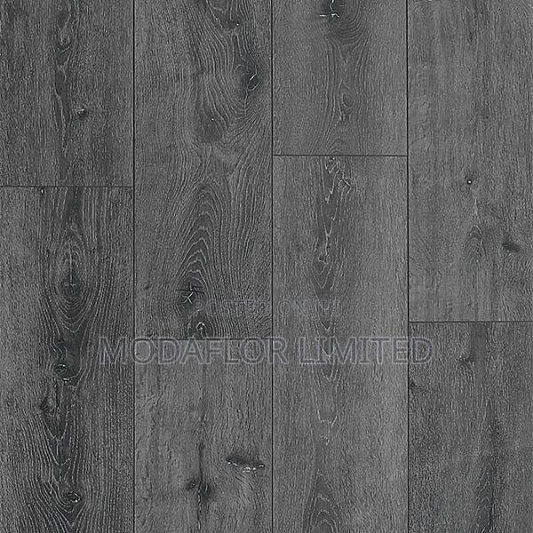 Modern Vinyl Planks – Wooden Finish Floor Covering