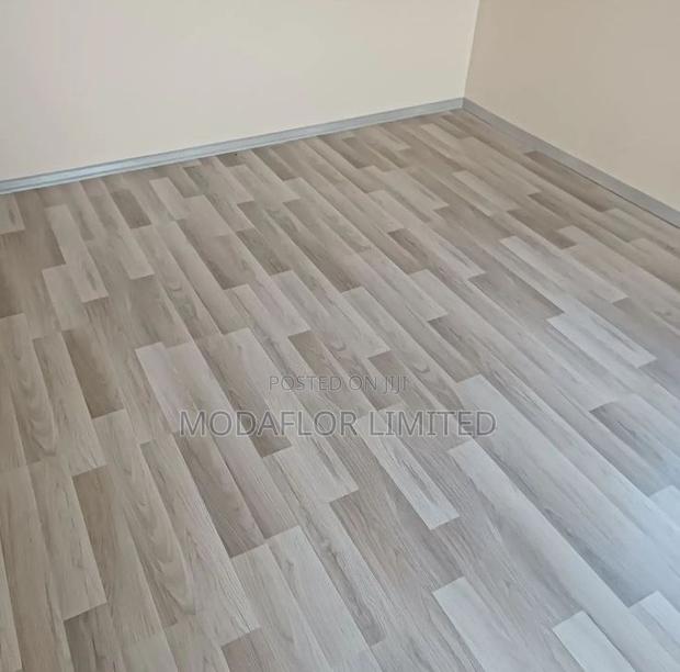 Vinyl Dryback Flooring – Clean and Modern Look