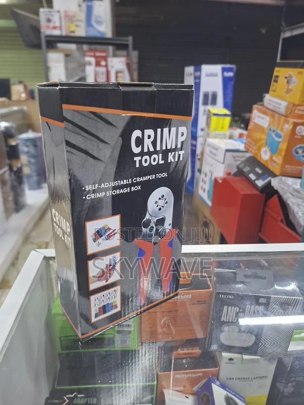 Crimping Tool With Ferrules - main view