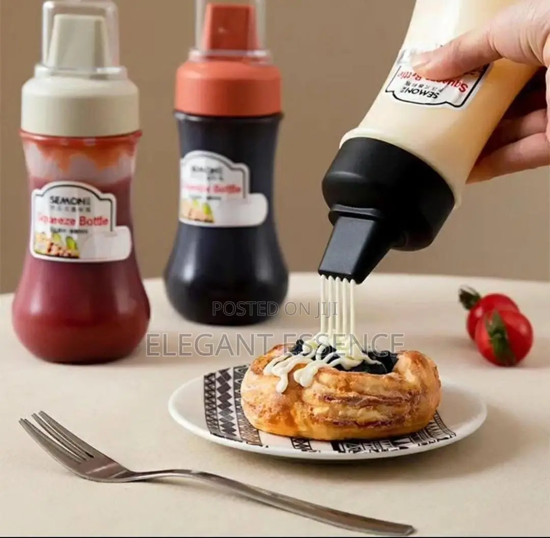 Salad Squeeze Sauce Bottle (5 Holes Cap)